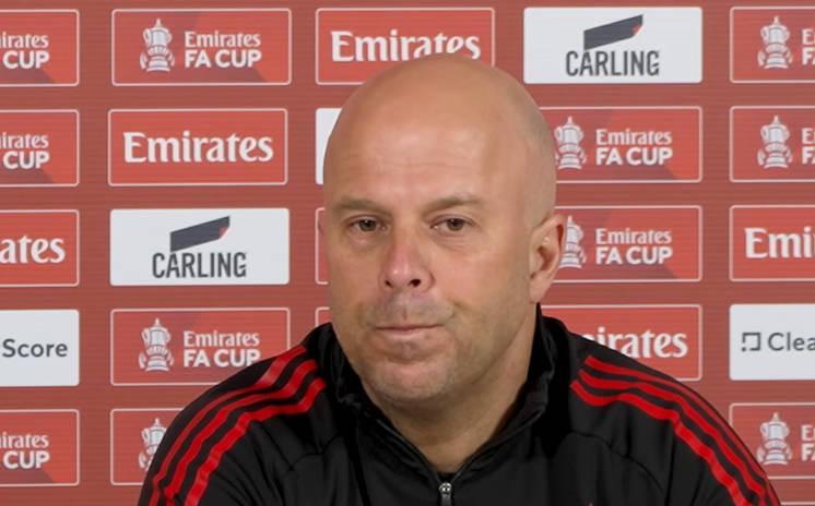 完美对战平台-为啥不一开始全力攻？斯洛特：我们一直在攻，不是策略的问题